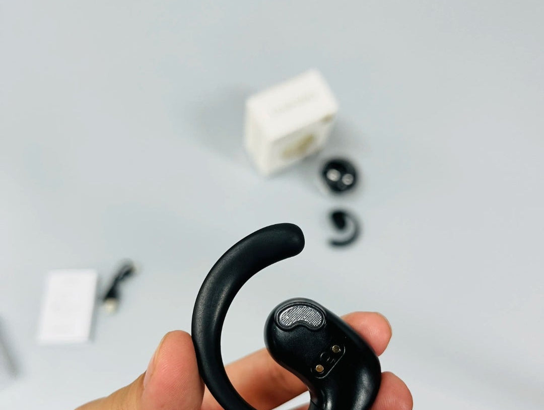 AI TRANSLATOR EARBUDS