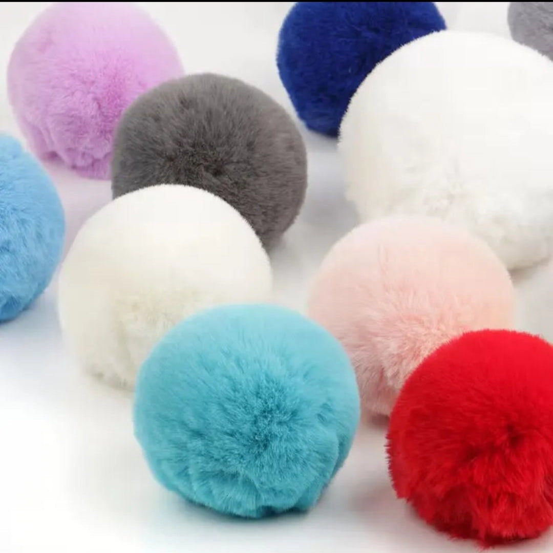FURRY SENSORY TOY FLUFFY KEY CHAIN