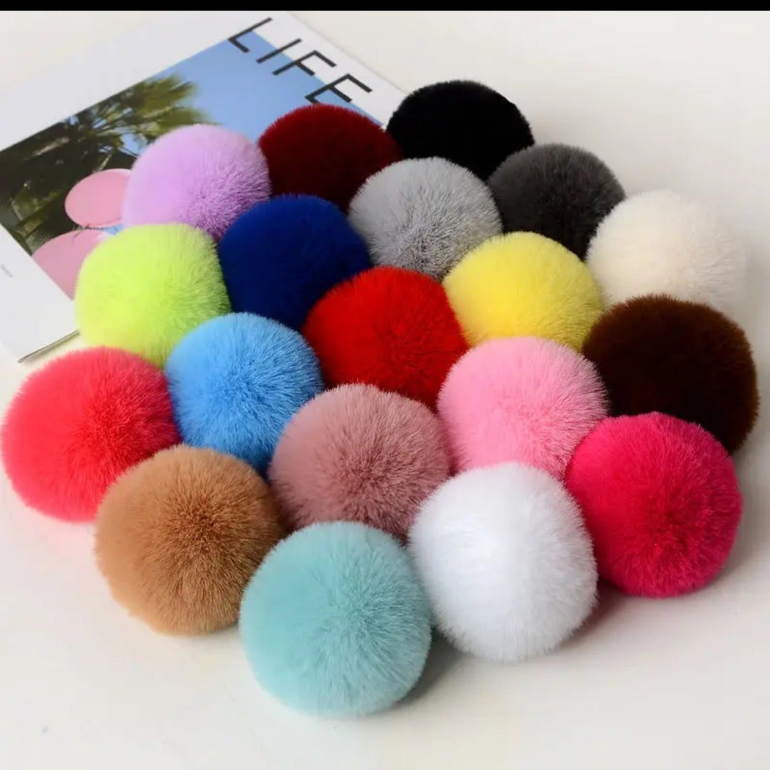 FURRY SENSORY TOY FLUFFY KEY CHAIN