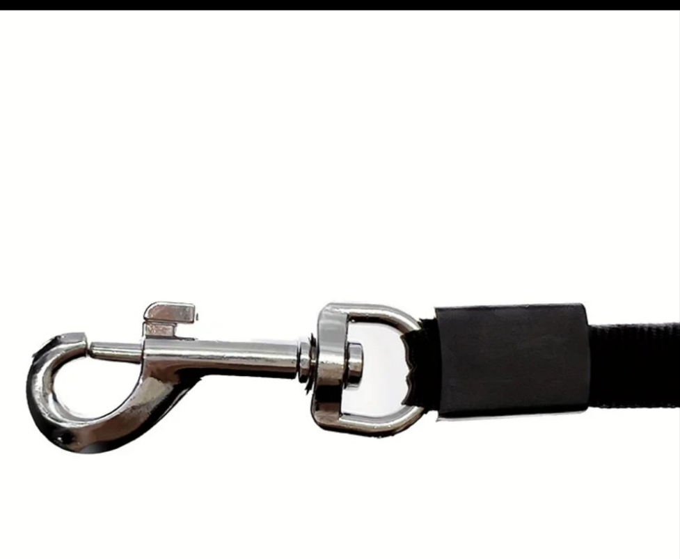 RETRACTABLE PETS AND  DOG LEASH WITH FLASH LIGHT. (black&white )